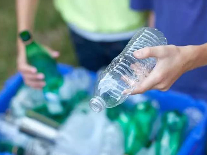 The global plastic bottle recycling rate is less than 50%