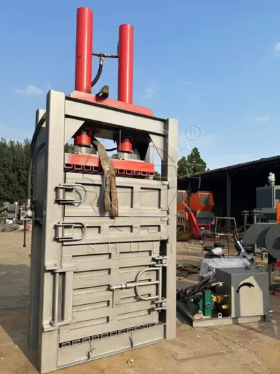 plastic compactor machine