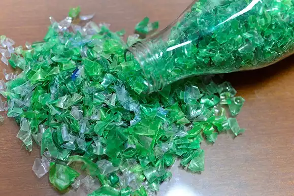 What you should know about recycled PET bottle flake grades